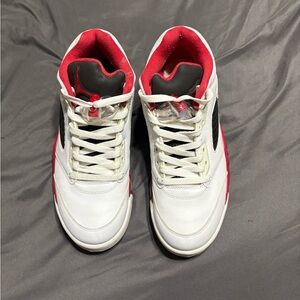 Jordan 5 low fire red